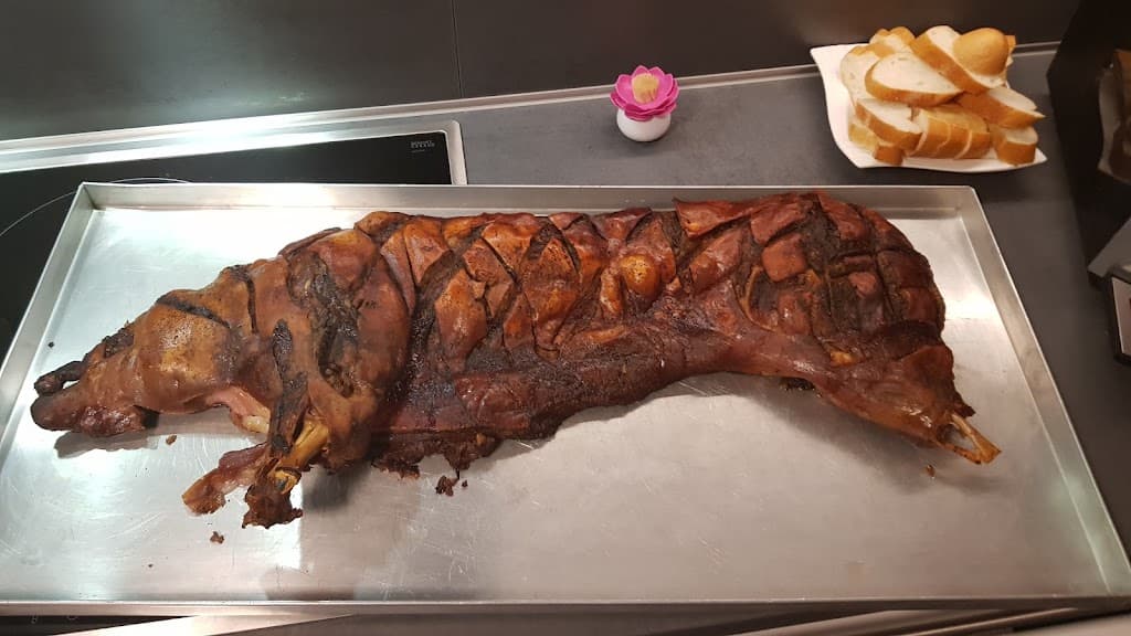 Schwarz Partyservice Spanferkelbraterei